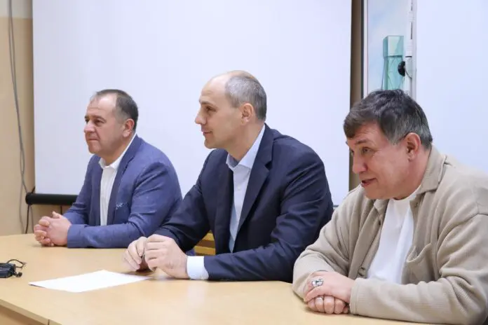 Денис Паслер и Александр Бочкарев обсудили планы развития Североуральска и СУБРа-0