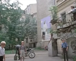 moskva v kino ot moskva slezam ne verit do pokrovskie vorota-t-nw-ru-0