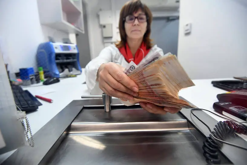 В июле Сбербанк и Совкомбанк отмечают рекордный рост розничного кредитования-0