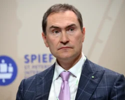 Александр Ведяхин обсудил будущее БРИКС в ИИ на Moscow Startup Summit и Сбер aleksandr vedyahin obsudil budushhee briks v ii na i sber-t-nw-ru-0