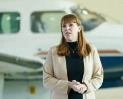 Анджела Рейнер рассматривает рост и надежды Лейбористской партии под руководством Кира Стармера andzhela rejner rassmatrivaet rost i nadezhdy lejboristskoj partii pod rukovodstvom kira starmera-t-nw-ru-0