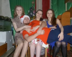 Анна Сухова и Евгений рассказывают о многоженце Иване Сухове anna suhova i evgenij rasskazyvayut o mnogozhencze ivane suhove-t-nw-ru-0