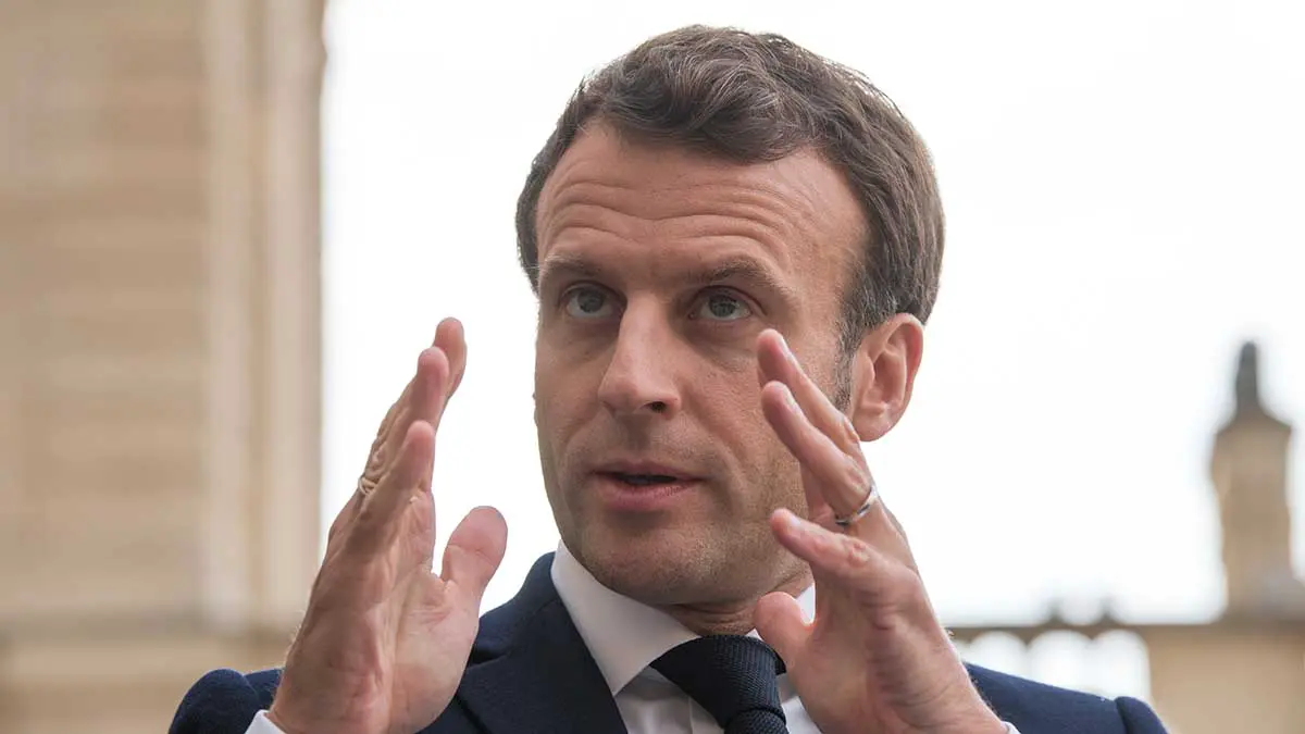 Макрон призвал не сбивать самолеты РФ, которые входят в воздушное пространство НАТО