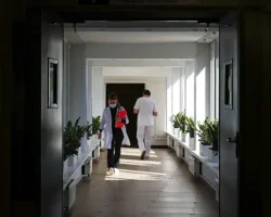 Минздрав и Госдума гарантируют защиту граждан при передаче функций ОМС фондам minzdrav i gosduma garantiruyut zashhitu grazhdan pri peredache funkczij oms fondam-t-nw-ru-0