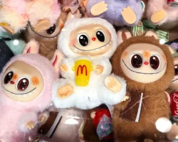 neobychnaya istoriya prodazhi dushi karinoj i dmitriem radi labubu i nadezhdy kadyshevoj-t-nw-ru-0