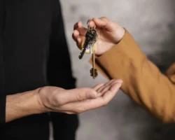 Владимир Груздев отметил защиту Конституционным судом прав детей-сирот на жилье vladimir gruzdev otmetil zashhitu konstituczionnym sudom prav detejsirot na zhile-t-nw-ru-0