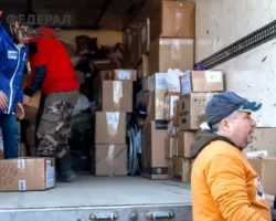 53 тонны помощи от КАМАЗ и Единой России отправлены в СВО из Набережных Челнов 53 tonny pomoshhi ot kamaz i edinoj rossii otpravleny v svo iz naberezhnyh chelnov-t-nw-ru-0