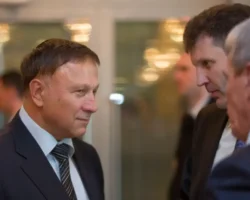 aleksandr rolik naznachen polpredom sovfeda po dalnemu vostoku i sibiri-t-nw-ru-0