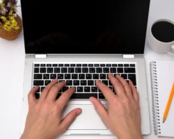 «Авито» и РАЭК объединяются для проведения «Цифрового Диктанта 2024» avito i raek obedinyayutsya dlya provedeniya czifrovogo diktanta 2024-t-nw-ru-0