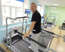 Данила из Асбеста встал на ноги благодаря реабилитации в Липовке danila iz asbesta vstal na nogi blagodarya reabilitaczii v lipovke-t-nw-ru-0