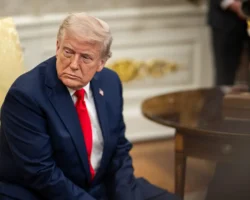 Дональд Трамп меняет тон после загадочного звонка Путина и ультиматума Зеленскому donald tramp menyaet ton posle zagadochnogo zvonka putina i ultimatuma zelenskomu-t-nw-ru-0