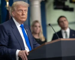 Дональд Трамп выступает против поставок Tomahawk Украине и острота позиций Путина и Зеленского donald tramp vystupaet protiv postavok ukraine i ostrota poziczij putina i zelenskogo-t-nw-ru-0