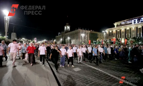 Крестный ход в Екатеринбурге посвящен Дню народного единства и Казанской иконе-0