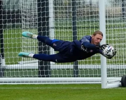 lionel sharbone prizyvaet pszh k reshitelnym peremenam v voprose vybora vratarya-t-nw-ru-0