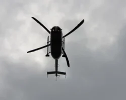 Оливер Холланд пережил ЧП с вертолетом благодаря помощи Эрика Никсона oliver holland perezhil chp s vertoletom blagodarya pomoshhi erika niksona-t-nw-ru-0