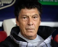 Ринат Дасаев обсудил будущее Матвея Сафонова в ПСЖ rinat dasaev obsudil budushhee matveya safonova v pszh-t-nw-ru-0