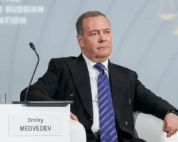 Владимир Путин и Дмитрий Медведев представили инициативы Совета Безопасности РФ vladimir putin i dmitrij medvedev predstavili inicziativy soveta bezopasnosti rf-t-nw-ru-0