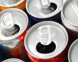 Владимир Путин и Вячеслав Володин поддержали новые меры по контролю рекламы энергетиков vladimir putin i vyacheslav volodin podderzhali novye mery po kontrolyu reklamy energetikov-t-nw-ru-0