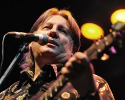 Юрий Лоза считает, что религиозное образование и патриотизм важны для гармонии yurij loza schitaet chto religioznoe obrazovanie i patriotizm vazhny dlya garmonii-t-nw-ru-0