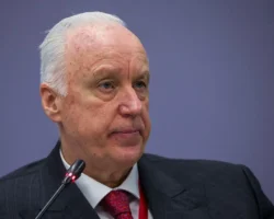 Александр Бастрыкин обсуждает судейские дела и чистоту правосудия aleksandr bastrykin obsuzhdaet sudejskie dela i chistotu pravosudiya-t-nw-ru-0