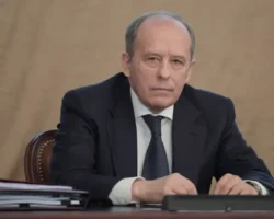 Александр Бортников и Владимир Путин обсудили инициативы ФСБ по ядерным испытаниям США aleksandr bortnikov i vladimir putin obsudili inicziativy fsb po yadernym ispytaniyam ssha-t-nw-ru-0