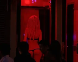 Амстердам преображает Де Валлен и исторический Зюйд с помощью Фемке Халсема и властей amsterdam preobrazhaet de vallen i istoricheskij zyujd s pomoshhyu femke halsema i vlastej-t-nw-ru-0