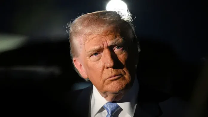 donald tramp otpravlyaet driskolla na peregovory s zelenskim po sudbe ukrainy-t-nw-ru-0