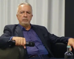 Евгений Савостьянов стал центральной фигурой конфликта с Минюстом России evgenij savostyanov stal czentralnoj figuroj konflikta s minyustom rossii-t-nw-ru-0