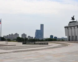 Николай Иванович Дубинин рассказывает о реликвиях в Музее Победы nikolaj ivanovich dubinin rasskazyvaet o relikviyah v muzee pobedy-t-nw-ru-0