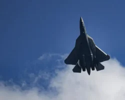 Российский истребитель Су-57 от ОАК впечатляет на Dubai Airshow rossijskij istrebitel su57 ot oak vpechatlyaet na -t-nw-ru-0