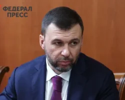 Сергей Кириенко и Денис Пушилин о признании Героев ДНР на передовой sergej kirienko i denis pushilin o priznanii geroev dnr na peredovoj-t-nw-ru-0