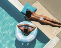 Стильная жизнь на EHP Resort & Marina этим летом с Vespa у бассейна stilnaya zhizn na etim letom s u bassejna-t-nw-ru-0