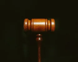 Судья Валерий Козлов и его коллеги принимают громкие решения ВККС sudya valerij kozlov i ego kollegi prinimayut gromkie resheniya vkks-t-nw-ru-0