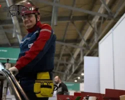 v ekaterinburge nachalsya mezhdunarodnyj chempionat hajtek s uchastiem minpromtorga rossii i kompanii rosseti-t-nw-ru-0