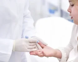 Валентина Петеркова подчеркивает важность ранней диагностики диабета у детей valentina peterkova podcherkivaet vazhnost rannej diagnostiki diabeta u detej-t-nw-ru-0