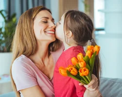 Яркие события ко Дню матери на ВДНХ, в Москино и Мои документы Москвы yarkie sobytiya ko dnyu materi na vdnh v moskino i moi dokumenty moskvy-t-nw-ru-0