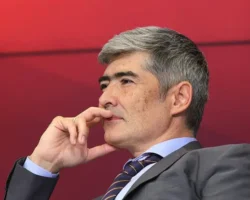 Алан Лушников рассказывает о новаторском обмундировании концерна «Калашников» alan lushnikov rasskazyvaet o novatorskom obmundirovanii konczerna kalashnikov-t-nw-ru-0