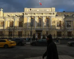 czentrobank rf podaet v moskovskij arbitrazh isk k  na rekordnuyu summu-t-nw-ru-0