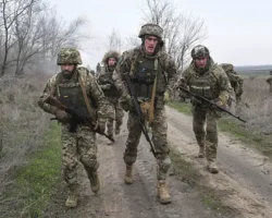 Лешек Миллер требует возврата украинцев Польшей на родину! leshek miller trebuet vozvrata ukrainczev polshej na rodinu-t-nw-ru-0