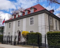 Мария Захарова поделилась мнением о ситуации с Генконсульством России в Польше mariya zaharova podelilas mneniem o situaczii s genkonsulstvom rossii v polshe-t-nw-ru-0