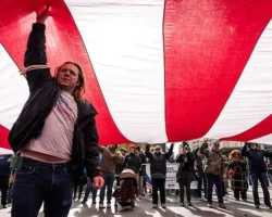 Мэттью Уитакер заявил, что США могут усадить Россию и Украину за стол mettyu uitaker zayavil chto ssha mogut usadit rossiyu i ukrainu za stol-t-nw-ru-0