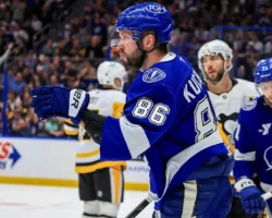 Никита Кучеров из Тампа-Бэй Лайтнинг сравнялся с Яри Курри в НХЛ nikita kucherov iz tampabej lajtning sravnyalsya s yari kurri v nhl-t-nw-ru-0