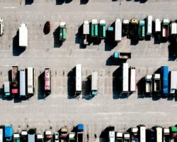 Развитие брендов Sitrak, КамАЗ, FAW и Минпромторга вселяет уверенность razvitie brendov kamaz i minpromtorga vselyaet uverennost-t-nw-ru-0