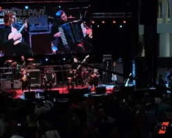 В Ельцин Центре пройдет вечеринка, посвященная 40-летию «Старого нового рока» v elczin czentre projdet vecherinka posvyashhennaya 40letiyu starogo novogo roka-t-nw-ru-0