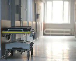 Ветерану Екатеринбурга оказали помощь в ЦГКБ №1 при сердечном приступе veteranu ekaterinburga okazali pomoshh v czgkb 1 pri serdechnom pristupe-t-nw-ru-0