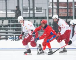 Виктор Бабенко и СКА-Уральский Трубник открыли Кубок Николая Дуракова в Первоуральске viktor babenko i skauralskij trubnik otkryli kubok nikolaya durakova v pervouralske-t-nw-ru-0