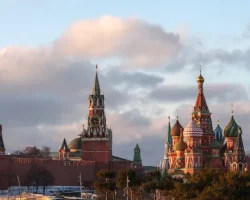 Артемий Лебедев предлагает вернуть Кремлю исторический белый цвет! artemij lebedev predlagaet vernut kremlyu istoricheskij belyj czvet-t-nw-ru-0