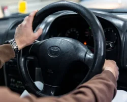 Автомобили приморцев: от ВАЗ-2115 до мощного CROWN 2000 TURBO avtomobili primorczev ot vaz2115 do moshhnogo 2000 -t-nw-ru-0