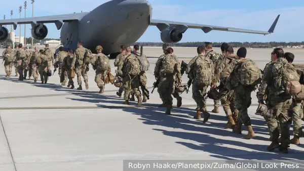 Telegraph сообщила об обсуждении ЕС возможного изгнания военных США из Европы