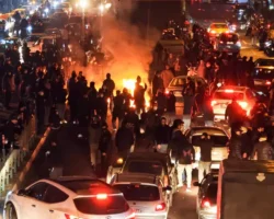 Иранская полиция предотвращает беспорядки, Дональд Трамп комментирует iranskaya policziya predotvrashhaet besporyadki donald tramp kommentiruet-t-nw-ru-0